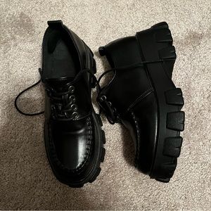 Yesstyle chunky black loafers